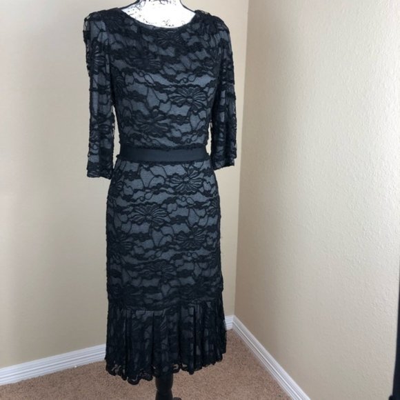 David Meister Dresses & Skirts - David Meister Black Grey Lace Ruffle Hem Dress 4